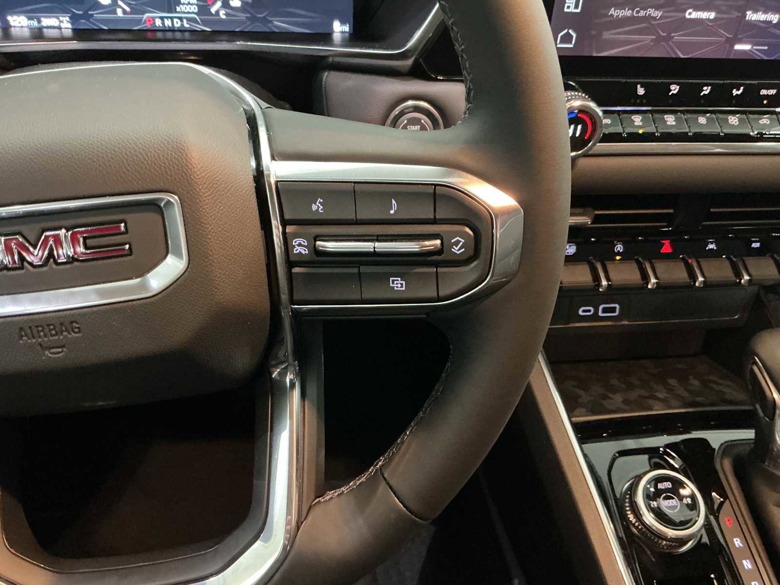 New 2026 GMC Canyon Elevation w/ Convenience Package image 11