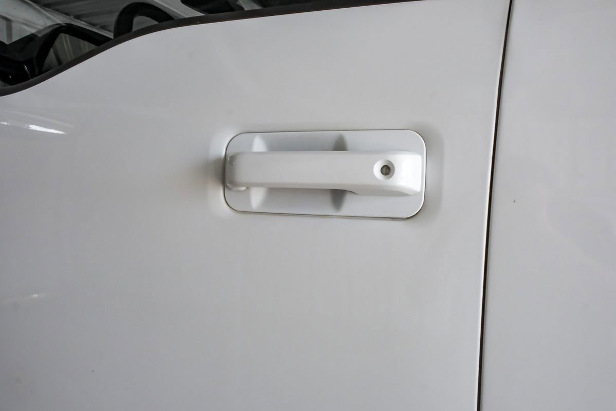 Used 2017 Ford F350 Lariat w/ Lariat Value Package image 40