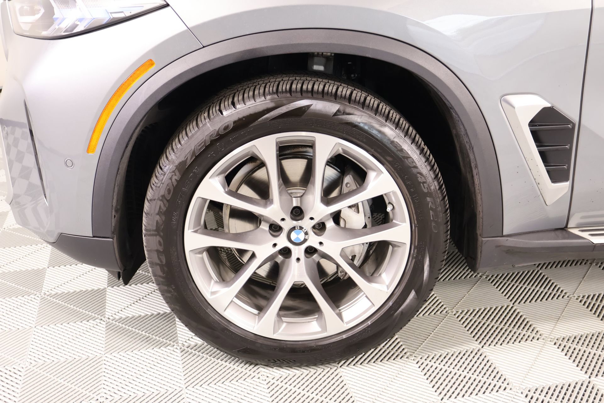 Used 2026 BMW X5 xDrive40i AWD/4WD image 19