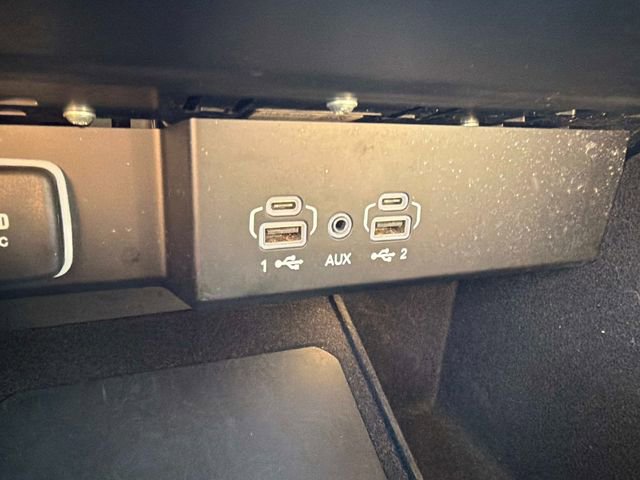 Used 2024 Jeep Wagoneer Series II w/ Flexible Seating Group RWD image 31