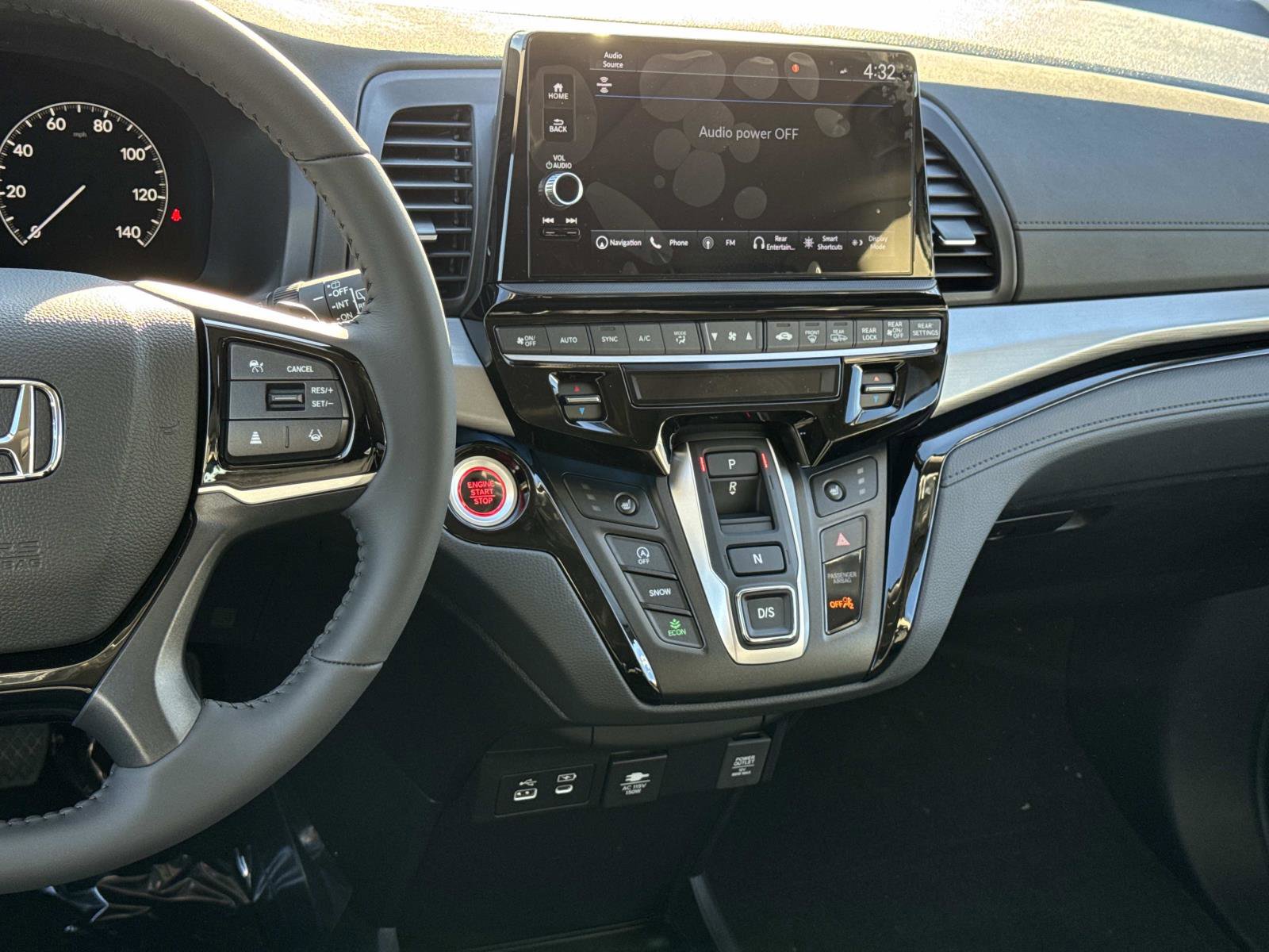 New 2026 Honda Odyssey Touring image 3