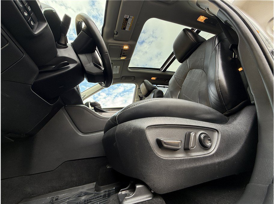 Used 2022 Toyota Highlander Platinum FWD image 21