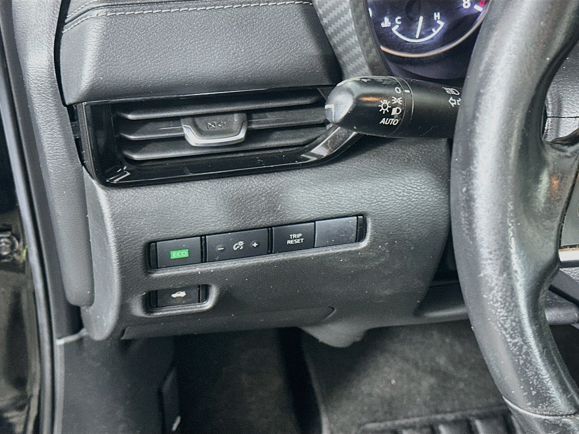 Used 2022 Nissan Sentra SV FWD image 16