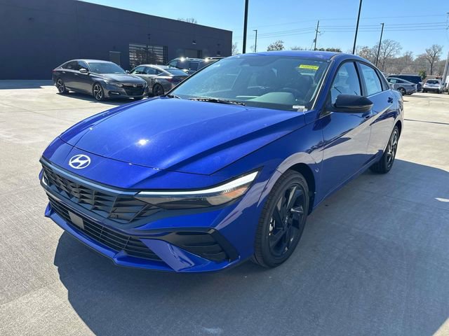 New 2026 Hyundai Elantra SEL Sport w/ Cargo Package image 4