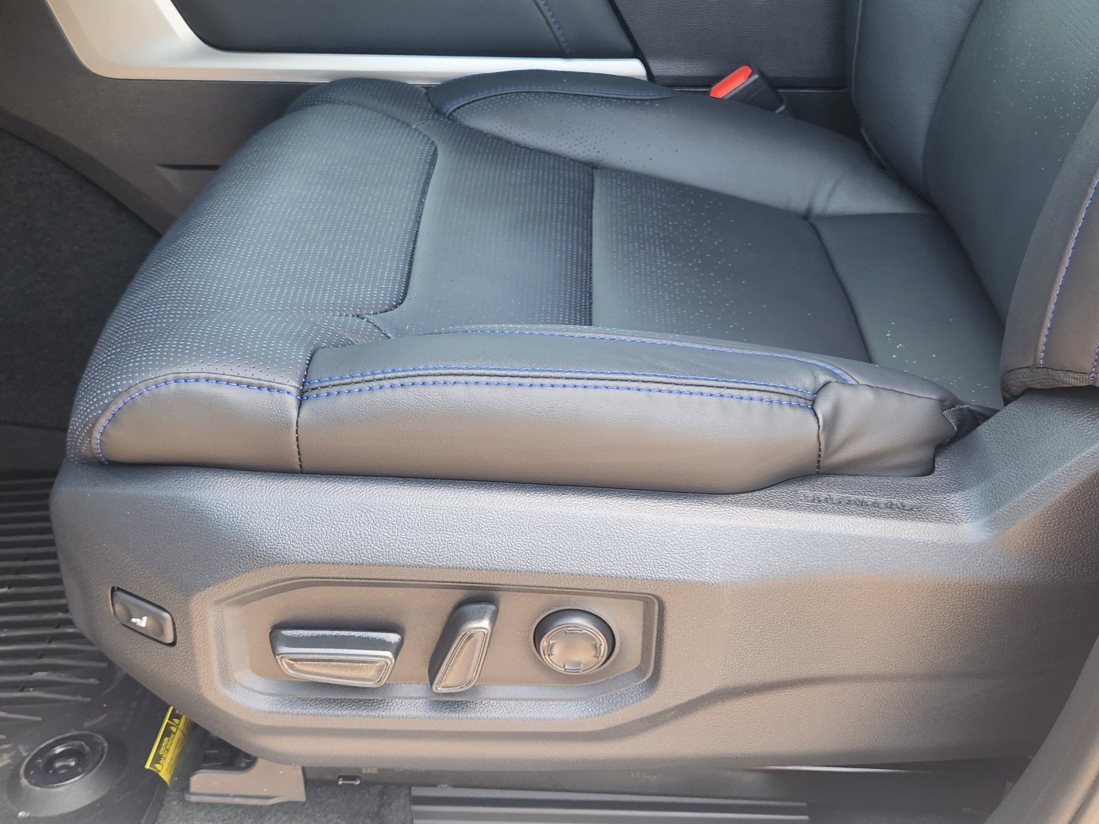New 2026 Toyota Tundra Platinum AWD/4WD image 22