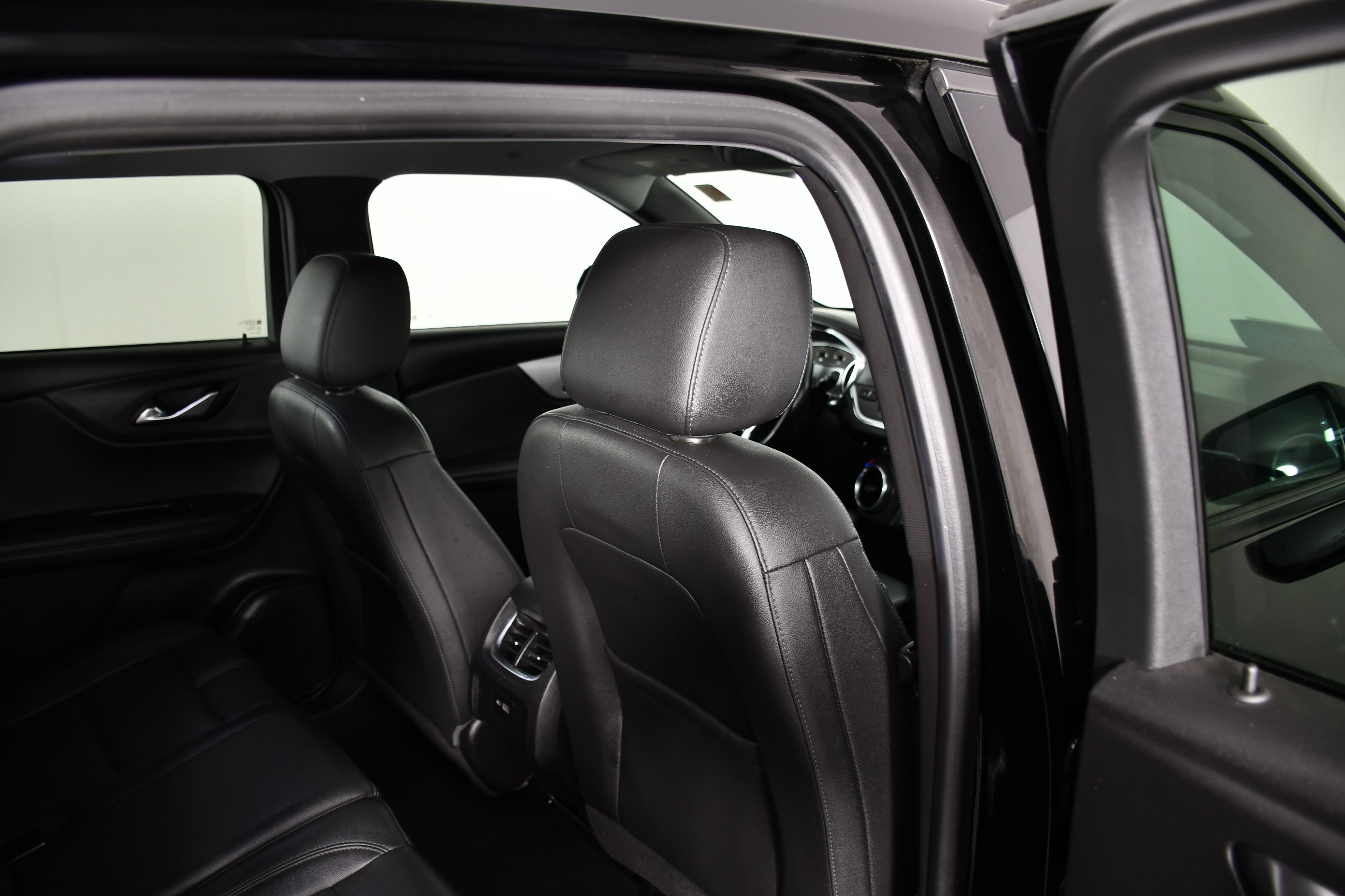 Used 2021 Chevrolet Blazer LT AWD/4WD image 41