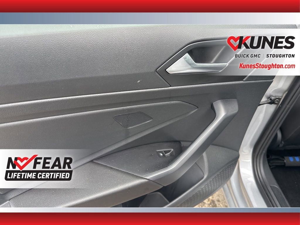 Used 2024 Volkswagen Jetta SE image 35