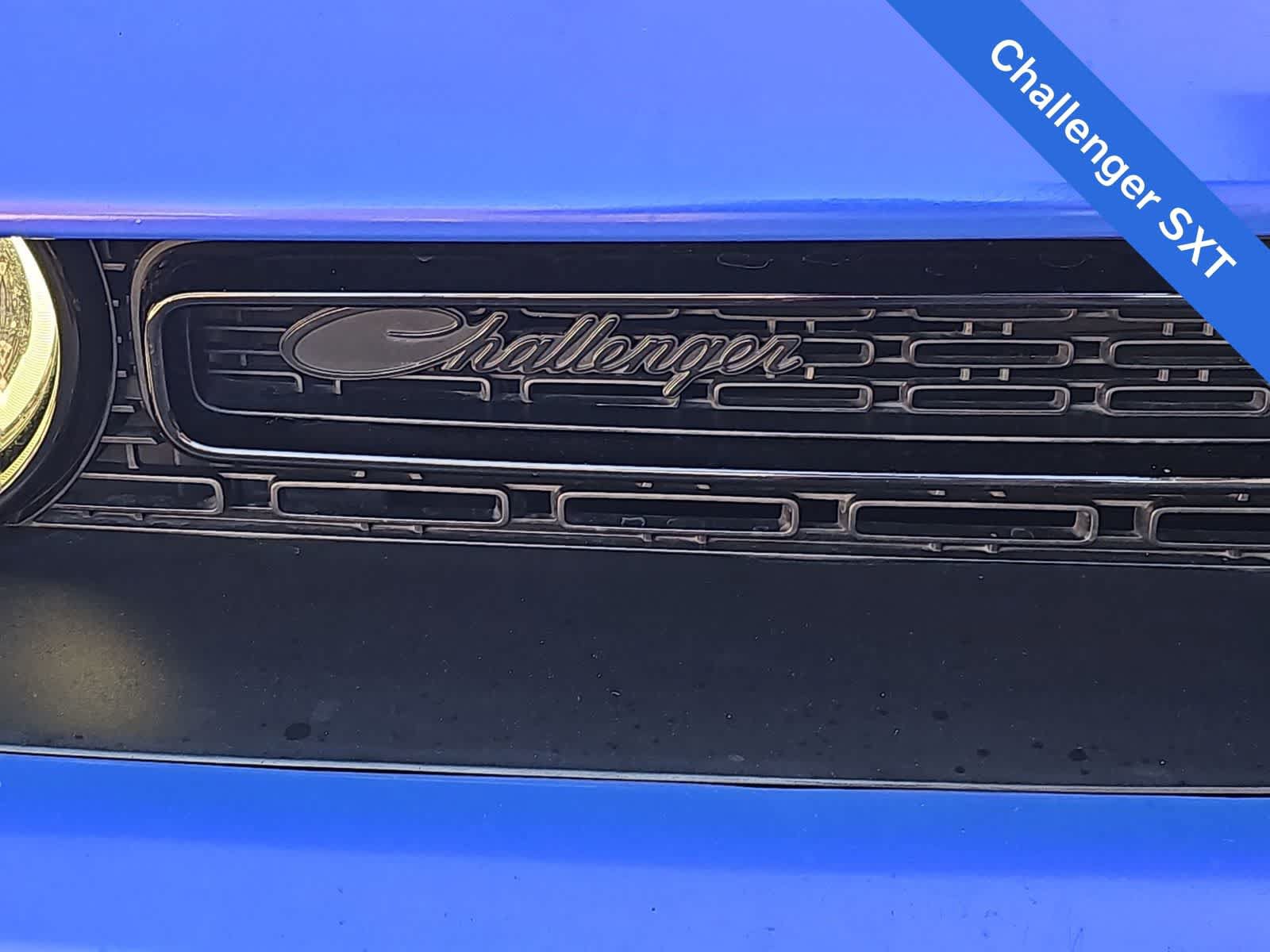 Used 2019 Dodge Challenger SXT w/ Blacktop Package RWD image 11