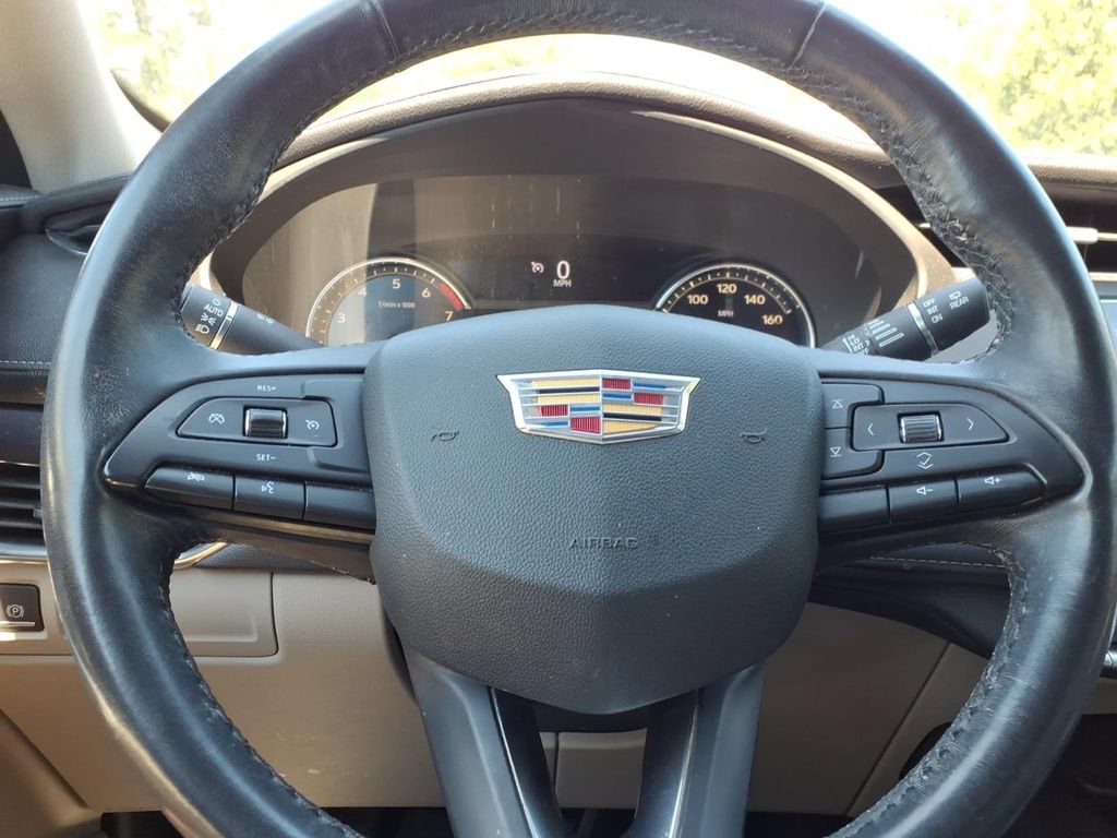 Used 2019 Cadillac XT4 Luxury FWD image 20