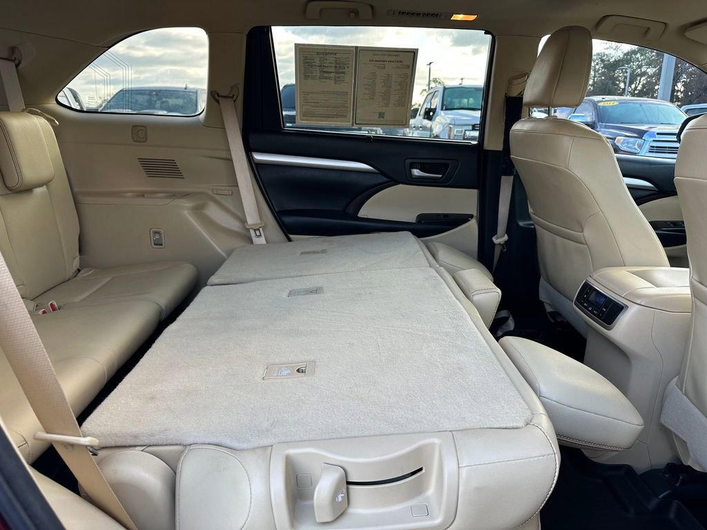 Used 2018 Toyota Highlander XLE image 52