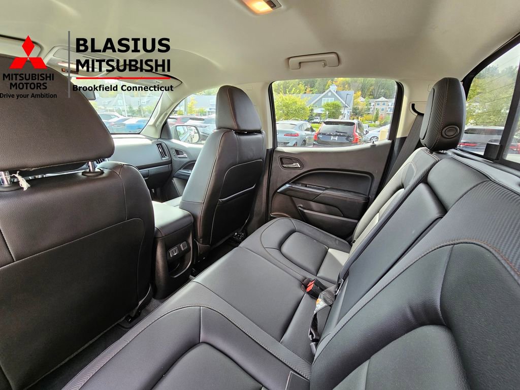 Used 2022 GMC Canyon AT4 image 17