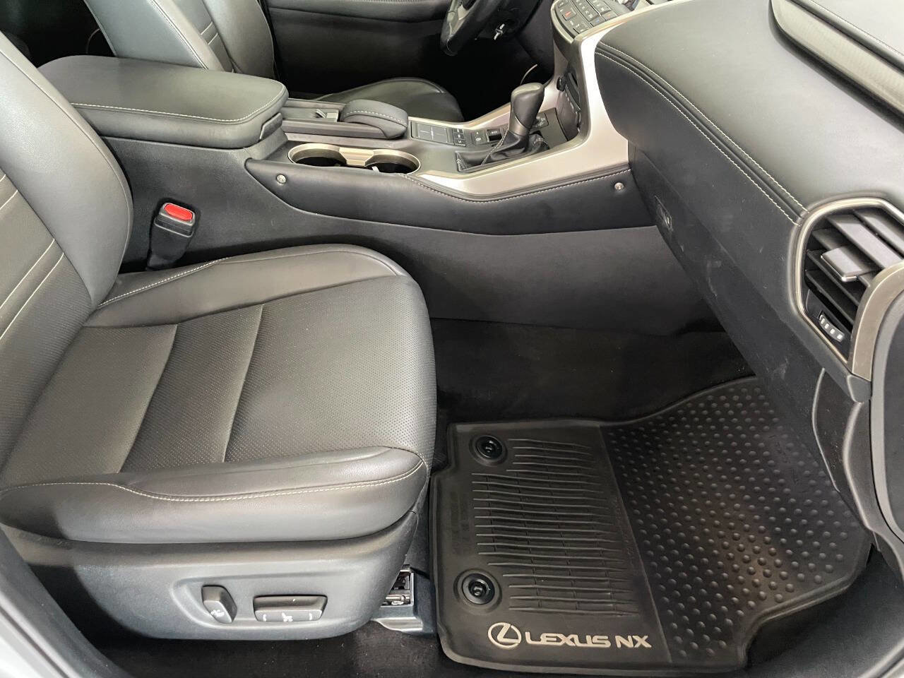 Used 2016 Lexus NX 200t AWD w/ Premium Package image 31