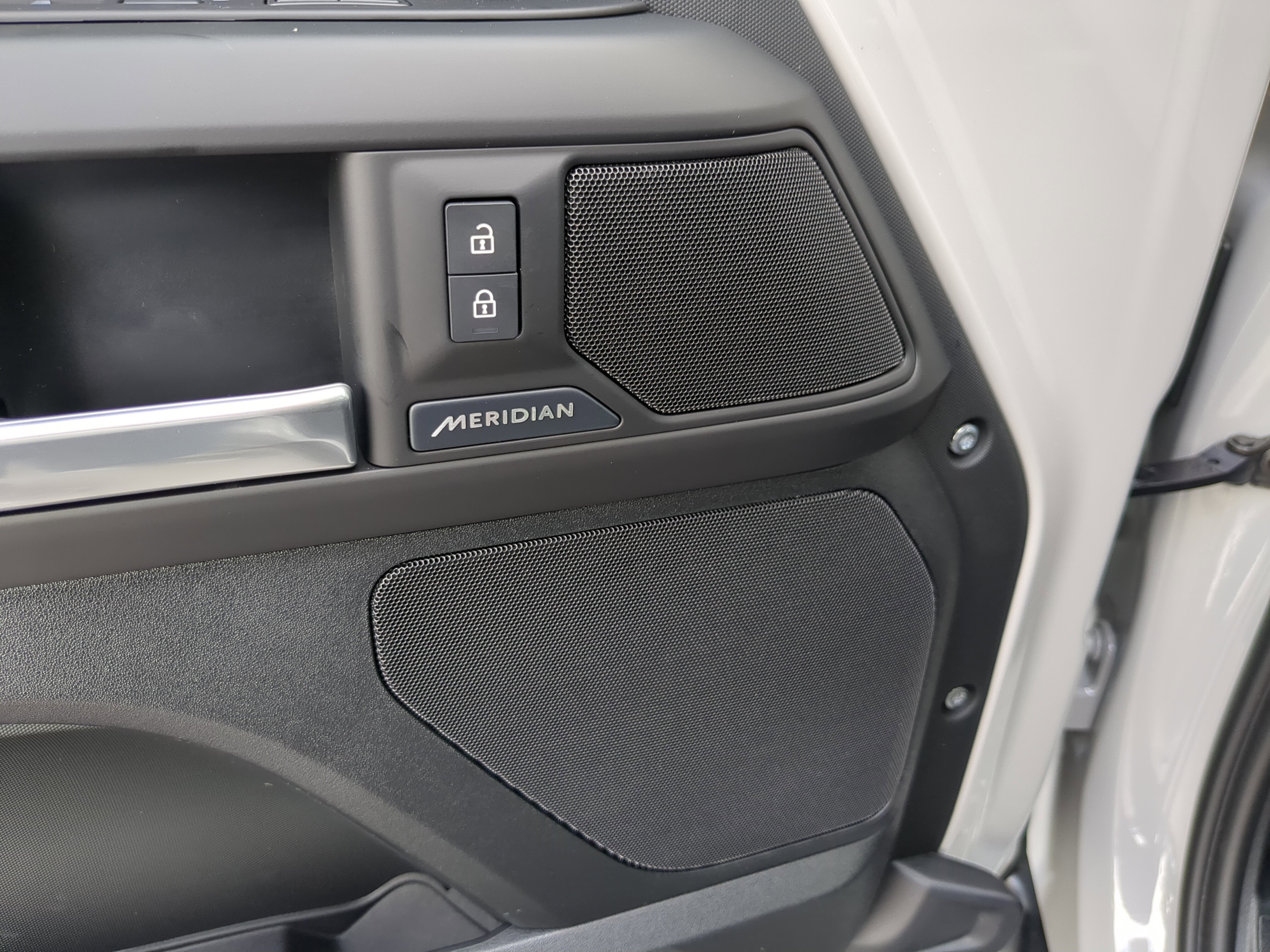 New 2026 Land Rover Defender 110 S image 17