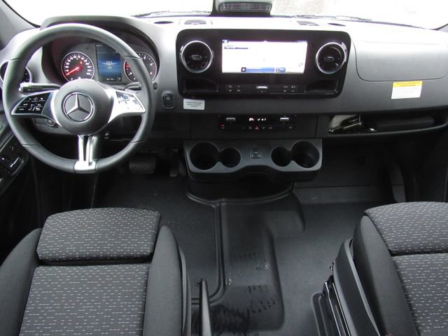 New 2025 Mercedes-Benz Sprinter 4500 image 34