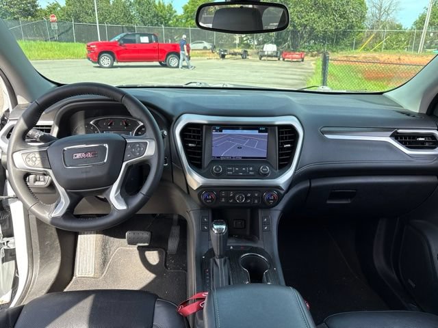 Used 2017 GMC Acadia SLT AWD/4WD image 11