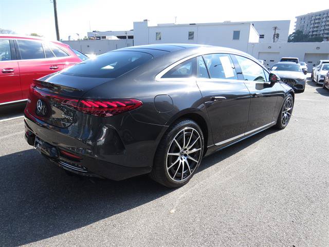 Used 2023 Mercedes-Benz EQS 580 4MATIC Sedan image 4