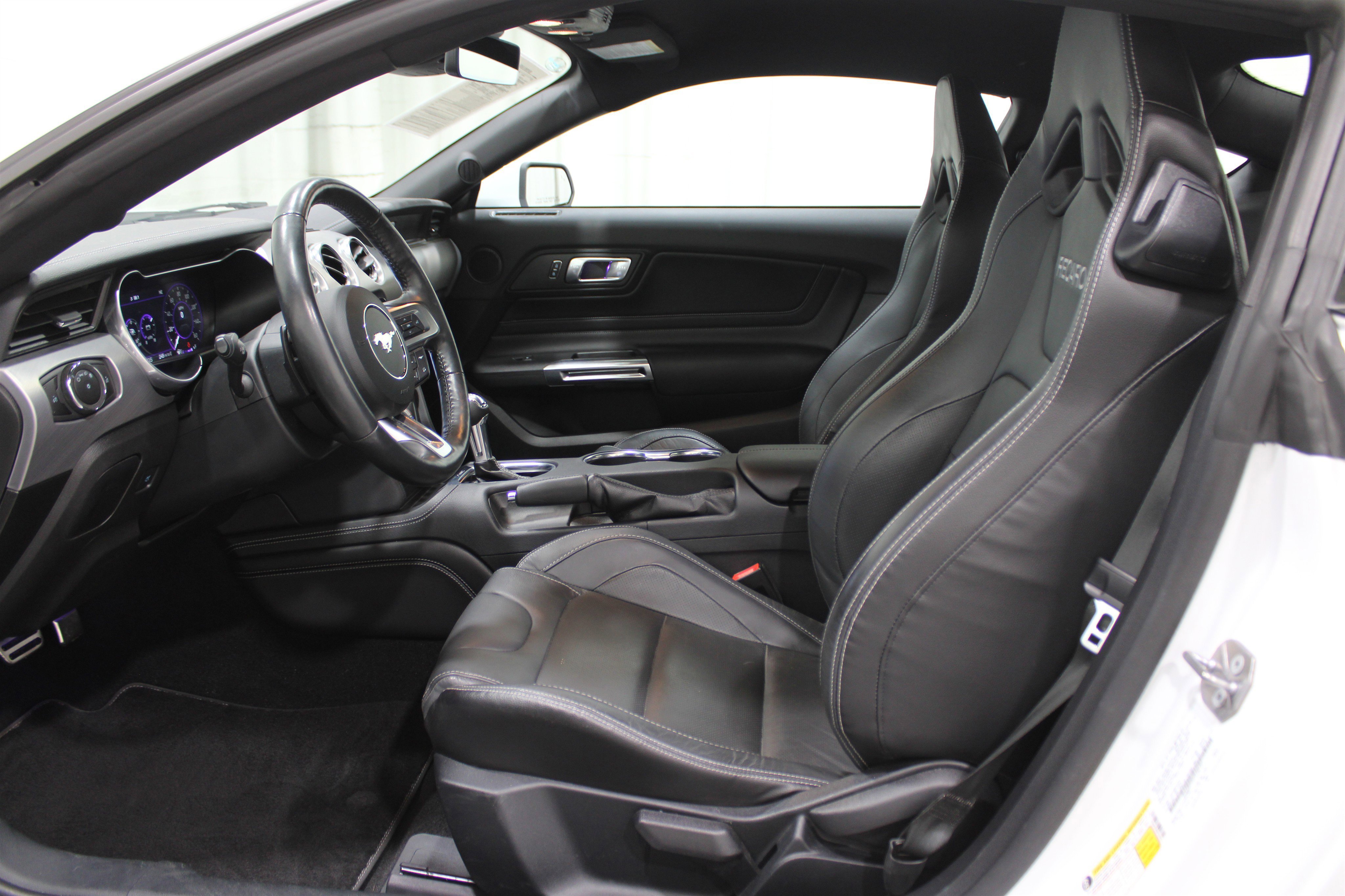 Used 2023 Ford Mustang Premium w/ Equipment Group 201A image 3