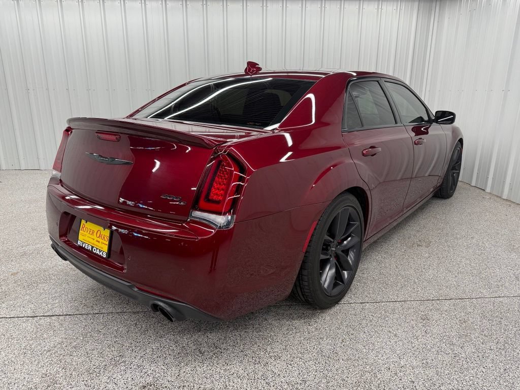 Used 2023 Chrysler 300 C RWD image 6
