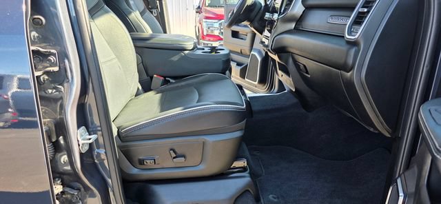 Used 2026 RAM 2500 Laramie AWD/4WD image 16