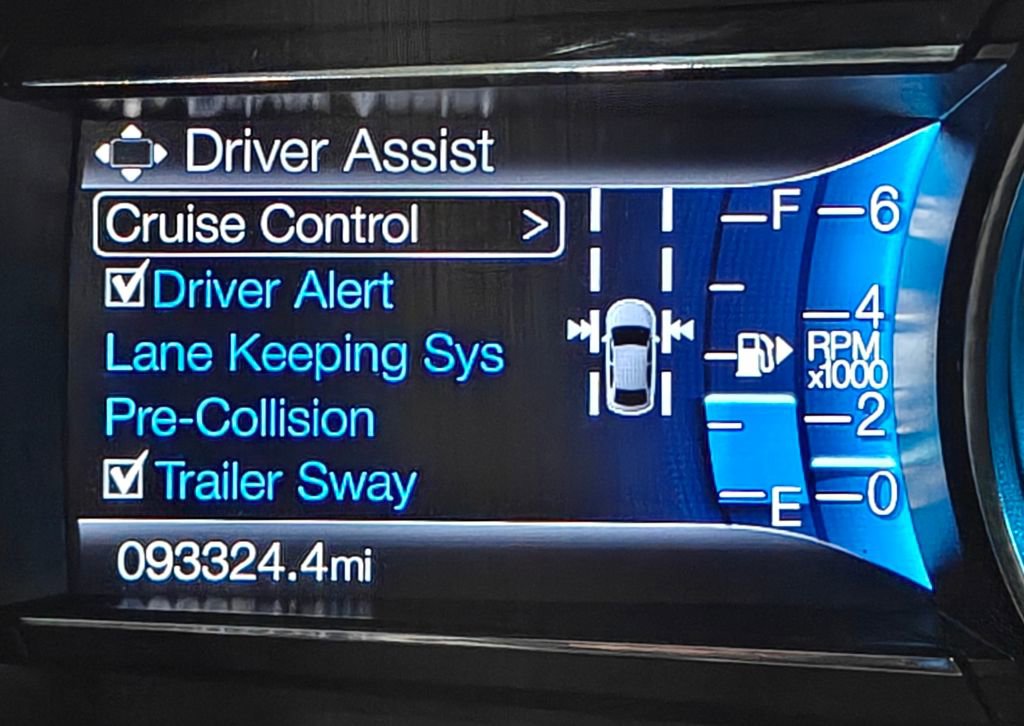 Used 2018 Ford Explorer XLT w/ XLT Appearance Package image 49