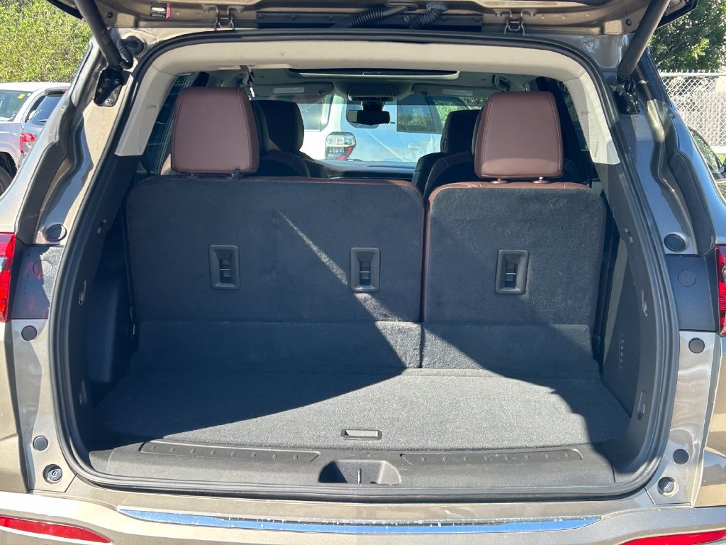 Used 2020 Buick Enclave Avenir w/ LPO, Floor Liner Package FWD image 14