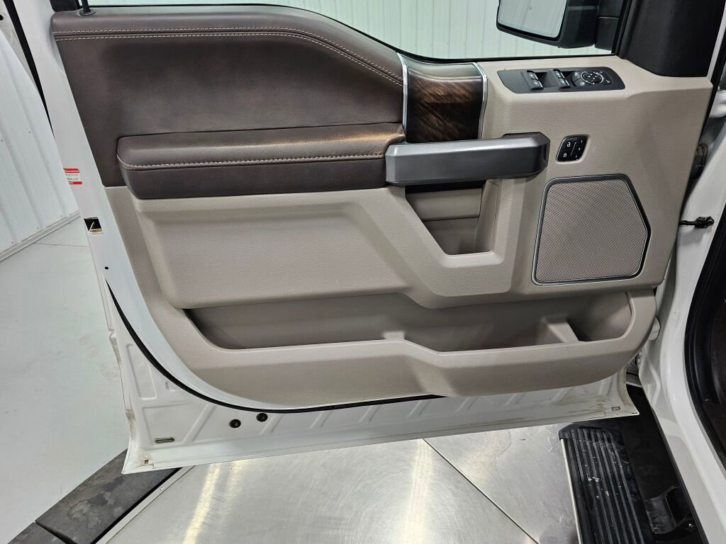 Used 2019 Ford F150 Limited w/ Trailer Tow Package image 30