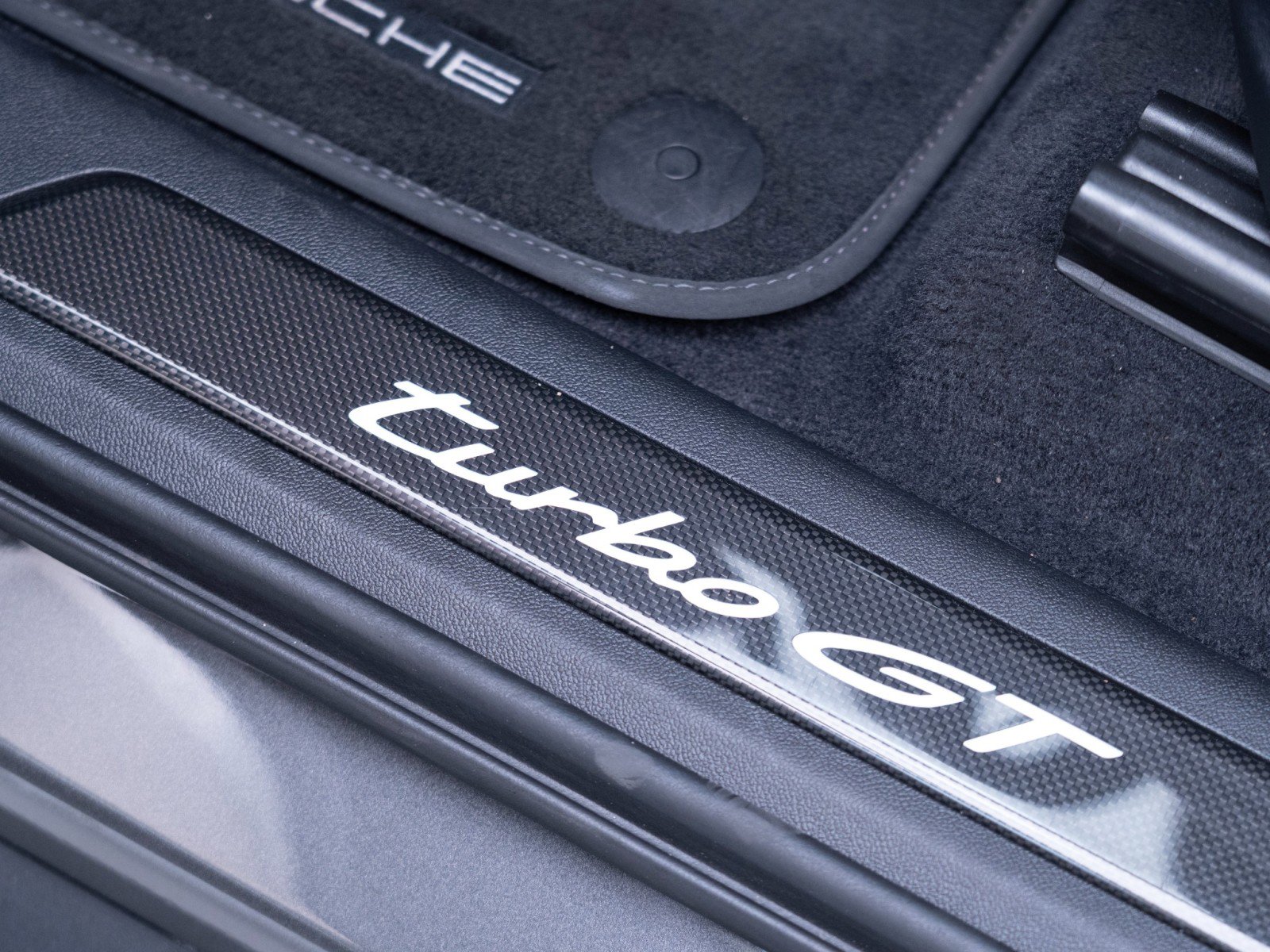 Certified 2024 Porsche Cayenne Turbo GT image 15