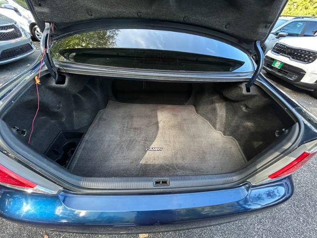 Used 2005 Toyota Camry XLE w/ VSC & Side Airbag Pkg FWD image 29