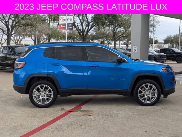 Used 2023 Jeep Compass Latitude w/ Sun and Sound Group image 2
