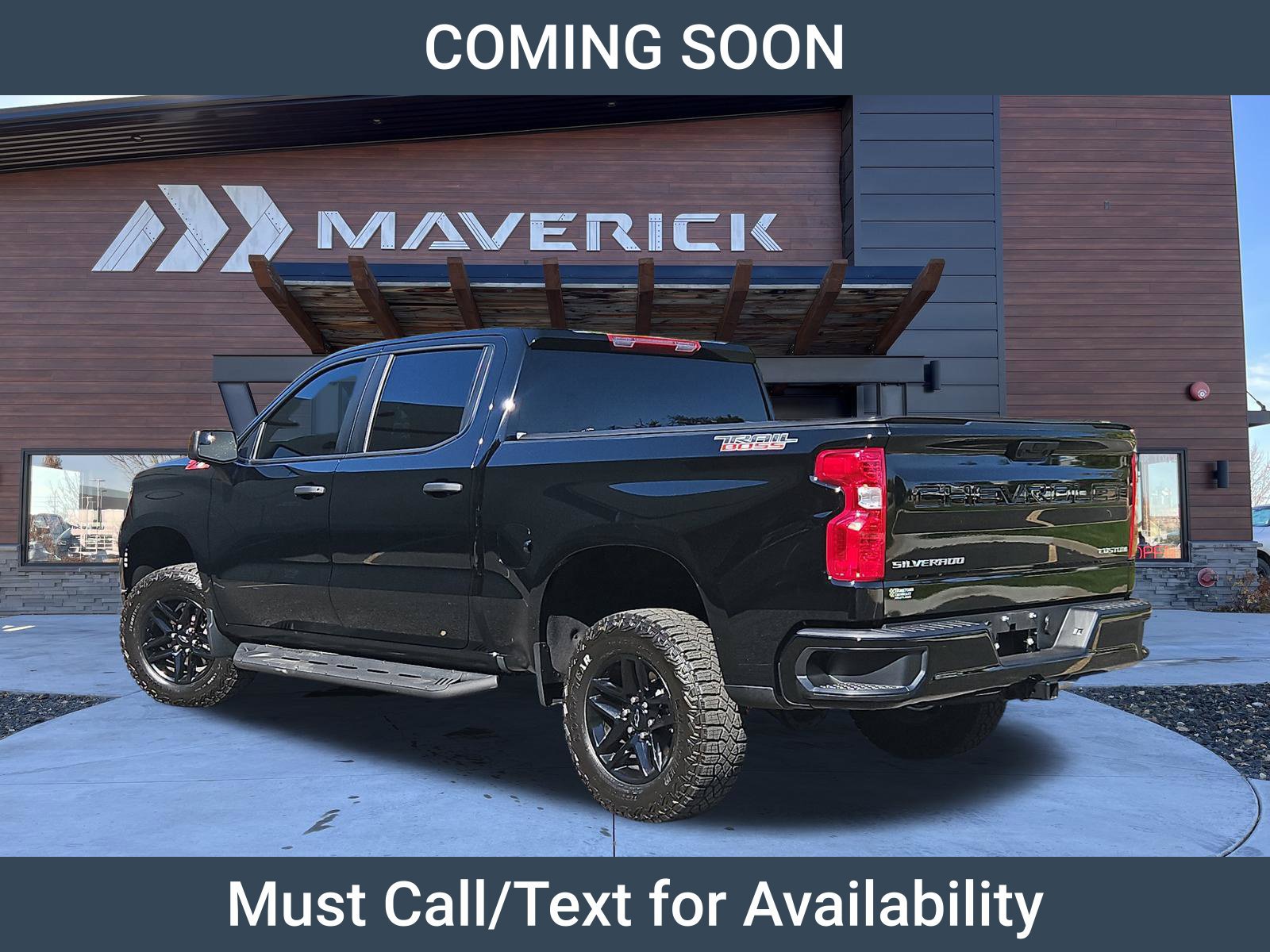 Used 2025 Chevrolet Silverado 1500 Custom Trail Boss AWD/4WD image 2