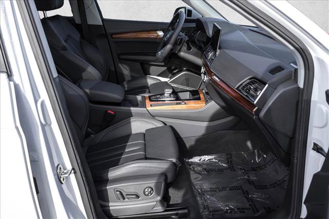 Used 2023 Audi Q5 Premium Plus w/ Premium Plus Package image 26