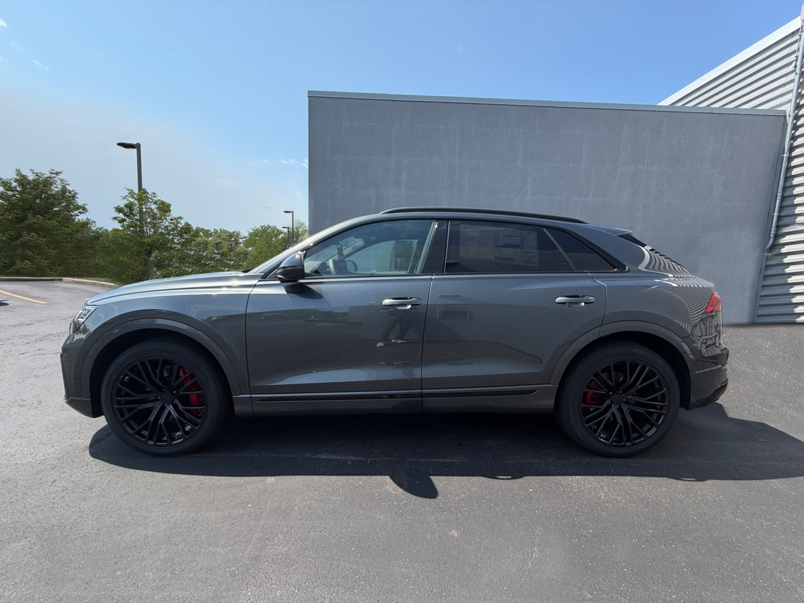 New 2026 Audi SQ8 Prestige AWD/4WD image 2