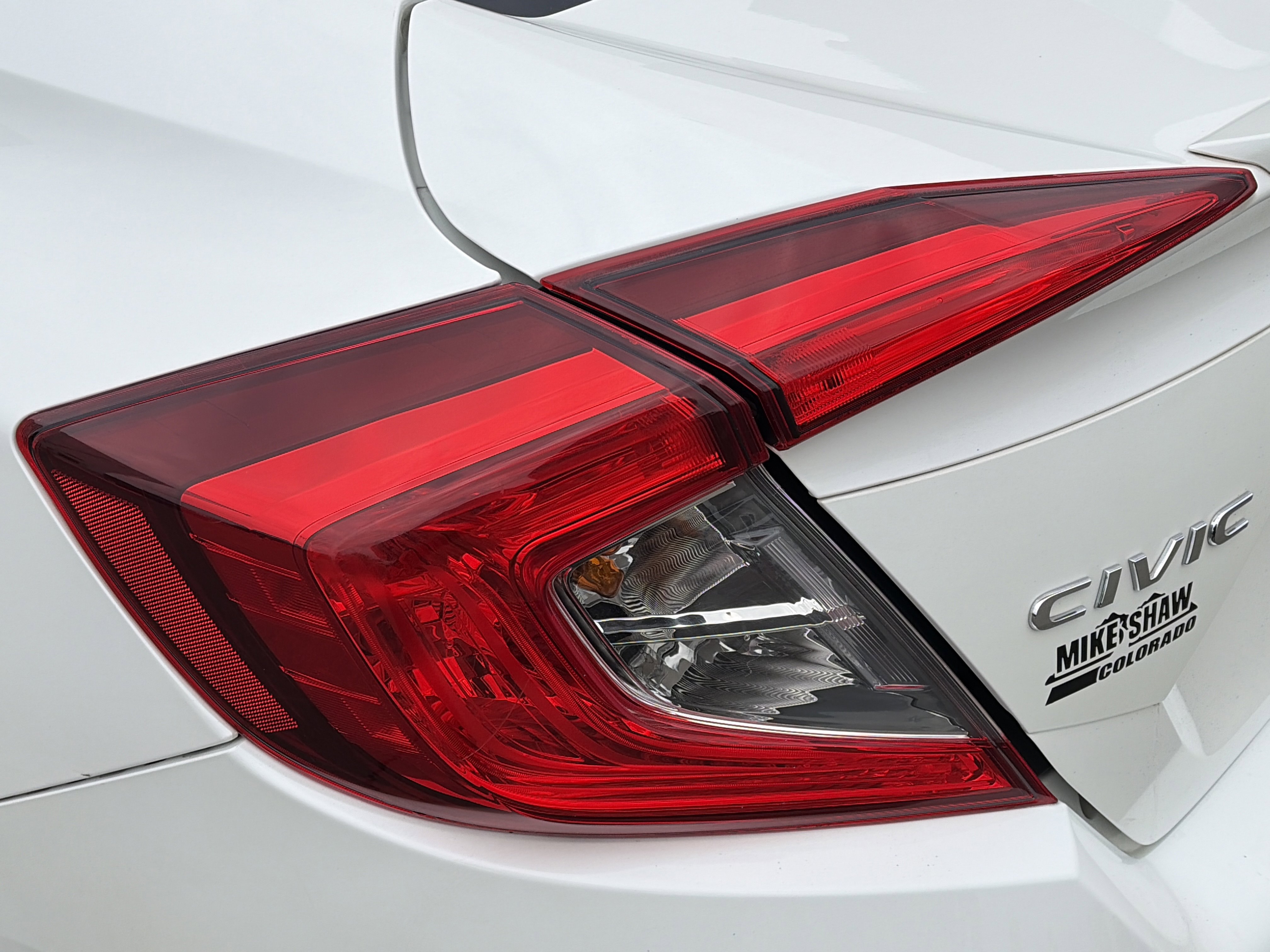 Used 2016 Honda Civic Touring image 19
