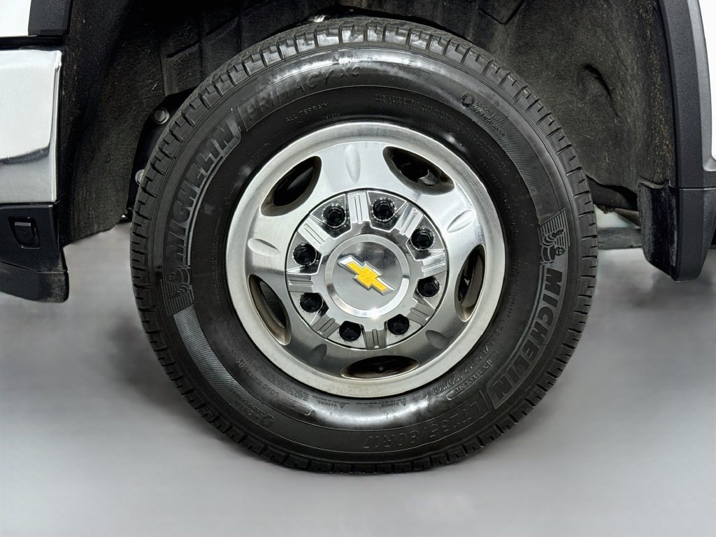 Used 2026 Chevrolet Silverado 3500 LTZ w/ LTZ Plus Package AWD/4WD image 13