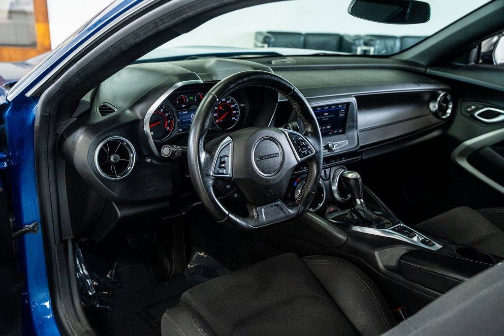 Used 2022 Chevrolet Camaro LT image 33