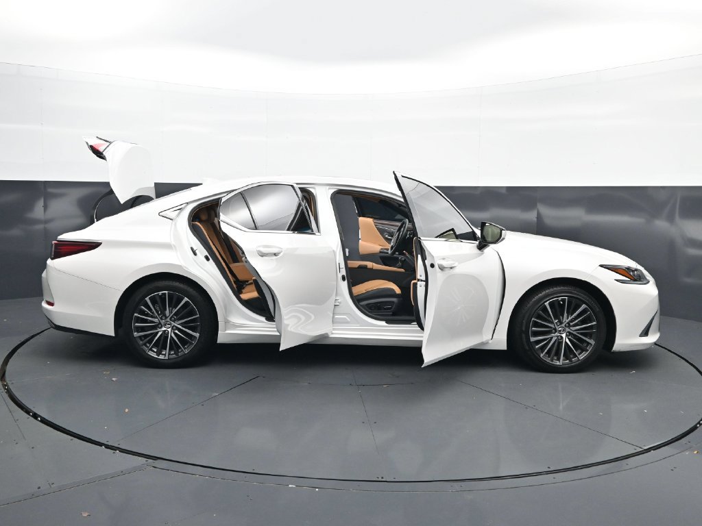 Used 2025 Lexus ES 350 w/ Premium Package FWD image 46