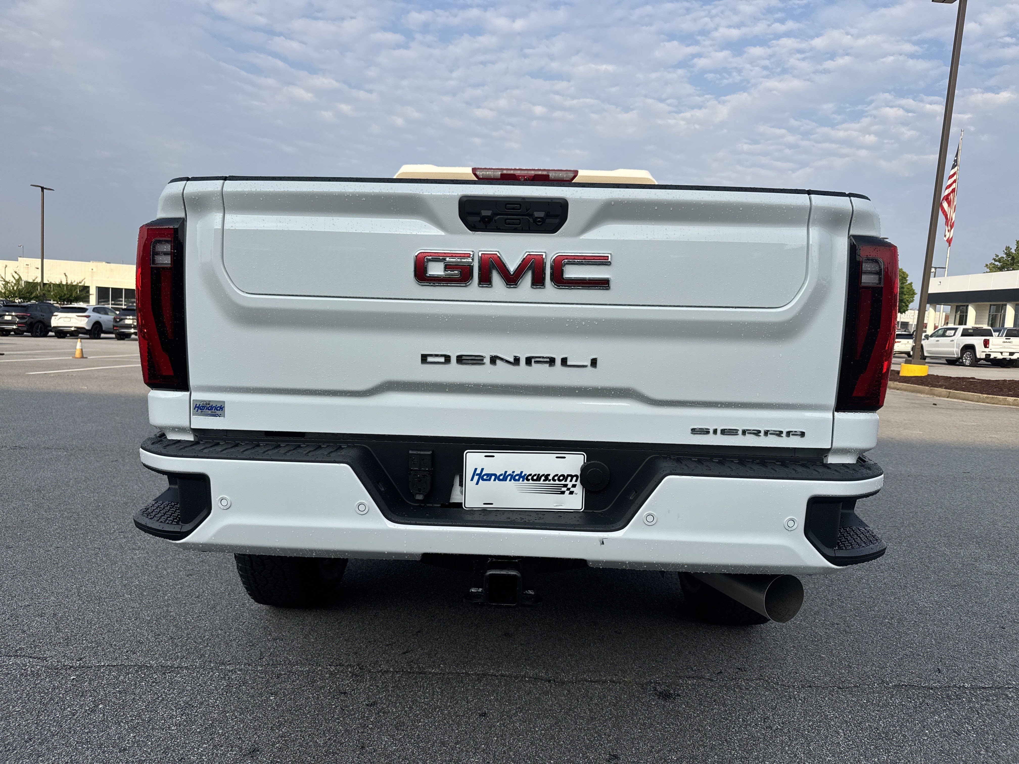 New 2026 GMC Sierra 2500 Denali w/ Denali Reserve Package AWD/4WD image 9