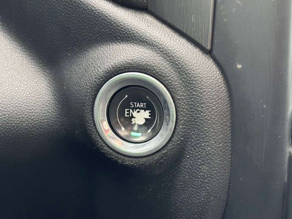 Used 2020 GMC Sierra 2500 AT4 w/ AT4 Premium Package image 28