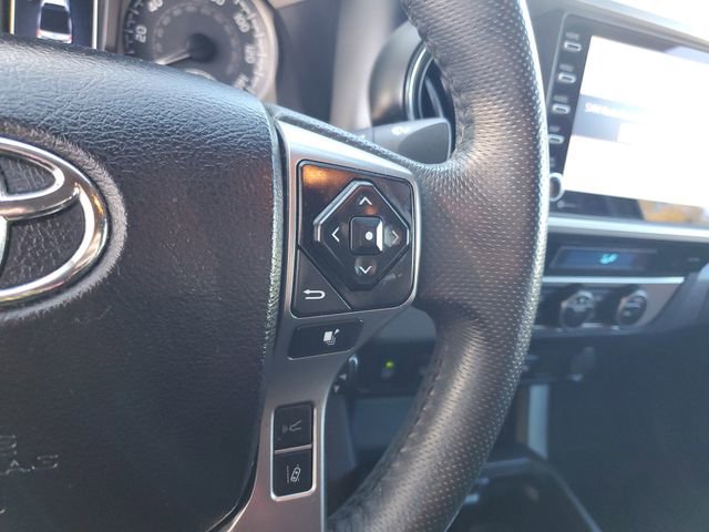 Used 2022 Toyota Tacoma SR5 w/ Technology Package image 27