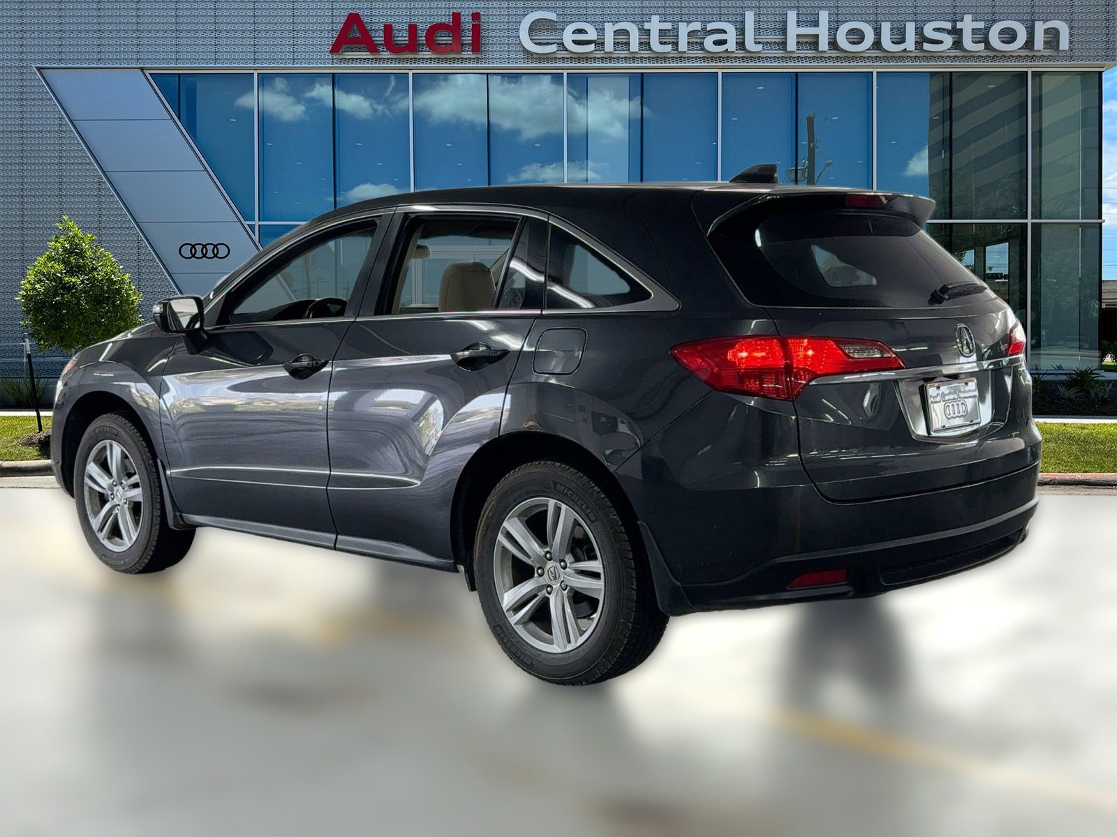 Used 2015 Acura RDX FWD w/ Technology Package image 3