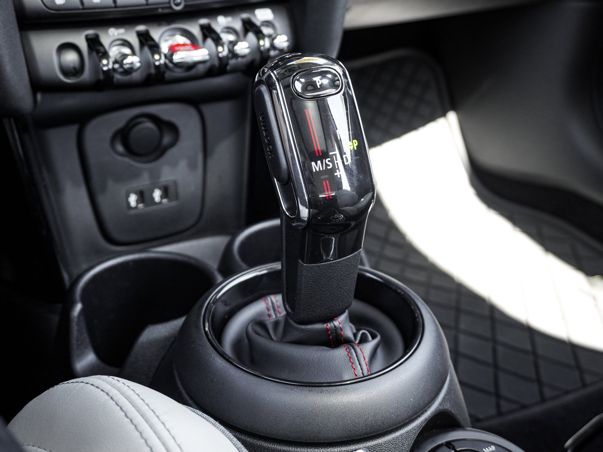 Used 2020 MINI Cooper S FWD image 27