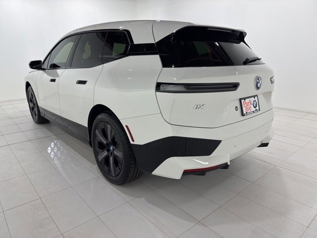 Used 2025 BMW iX xDrive50 w/ Sport Package image 3
