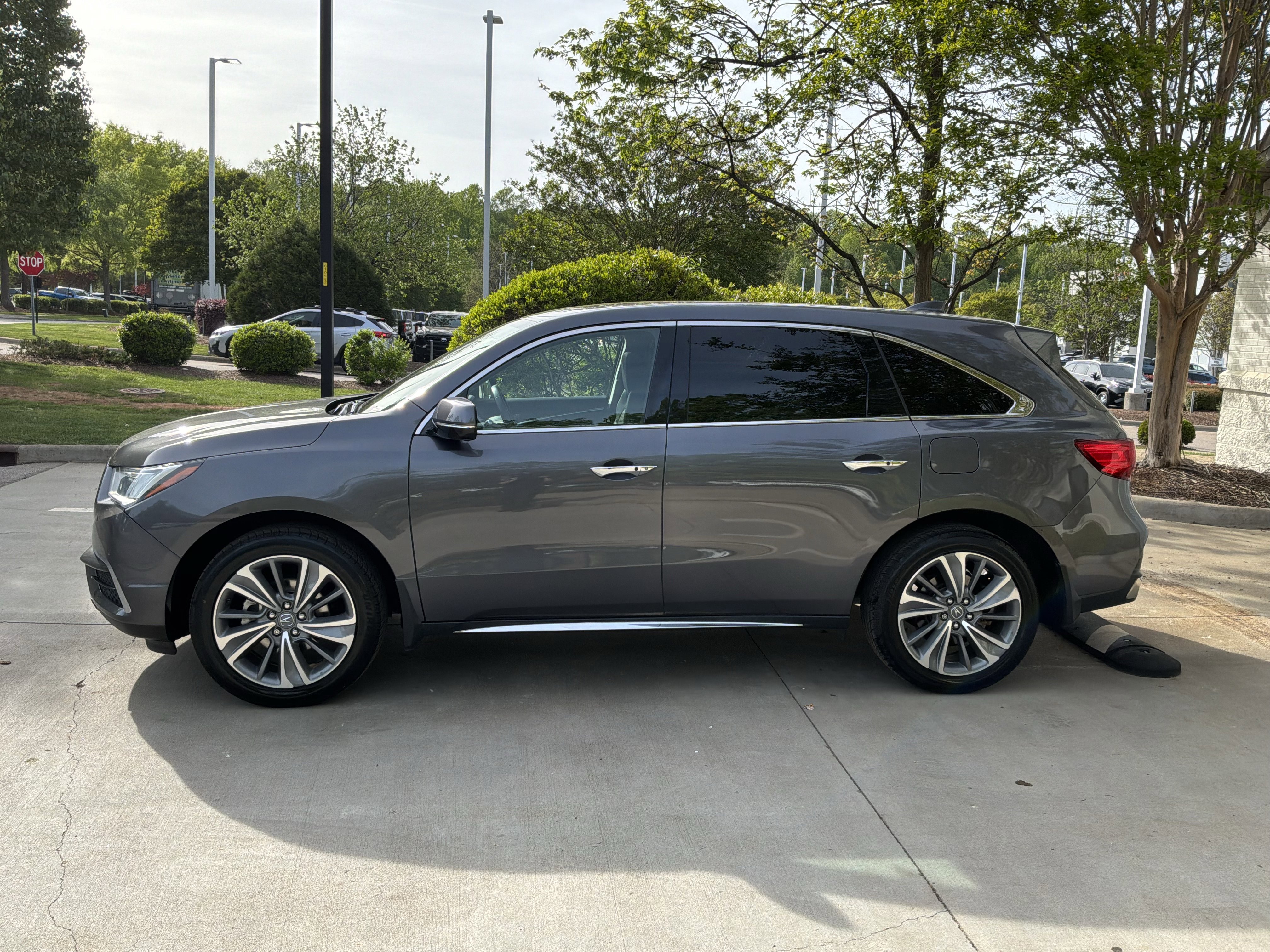 Used 2017 Acura MDX FWD w/ Technology Package image 7