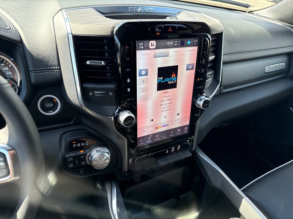 Used 2025 RAM 1500 Laramie image 18