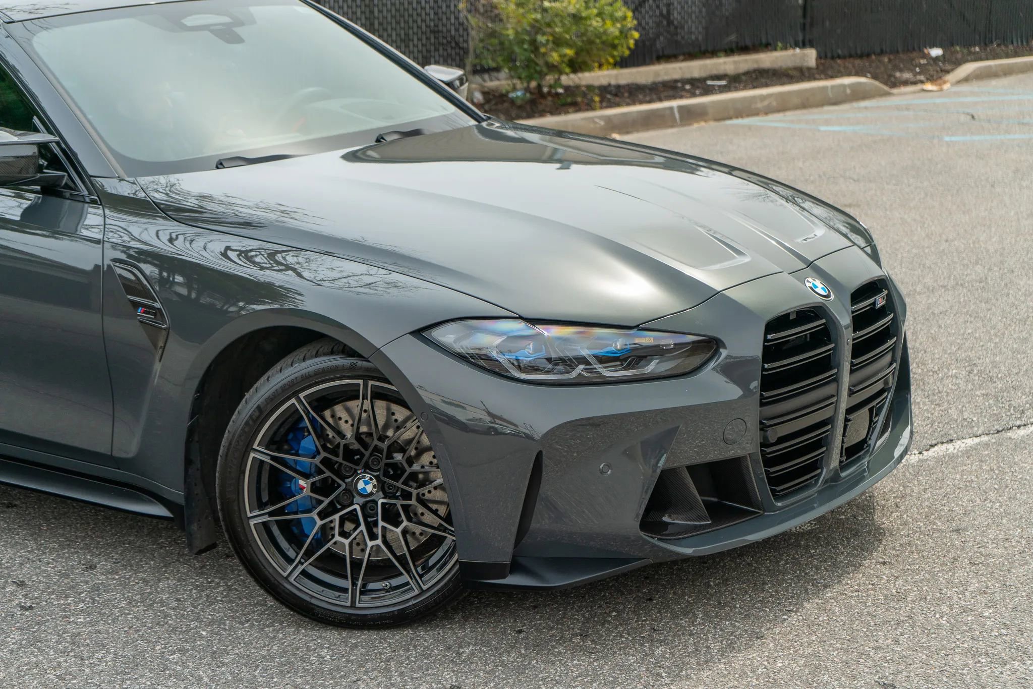 Used 2022 BMW M3 Competition w/ M Carbon Exterior Package image 9