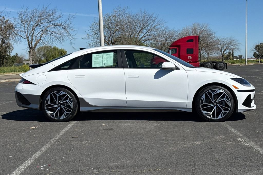 Used 2023 Hyundai Ioniq 6 SEL image 3