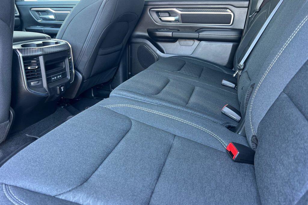 New 2026 RAM 1500 Big Horn AWD/4WD image 11