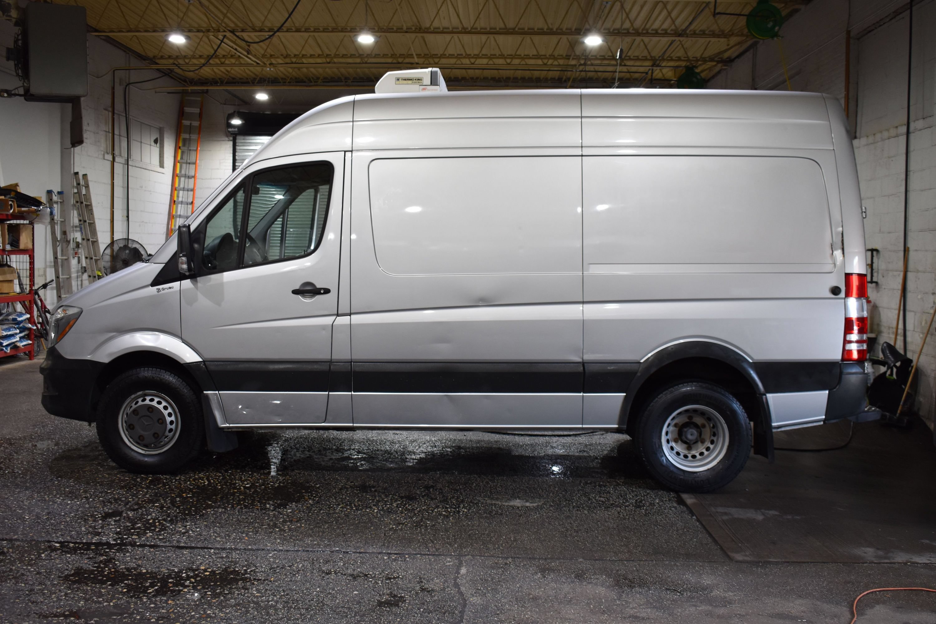 Used 2017 Mercedes-Benz Sprinter 3500 image 12