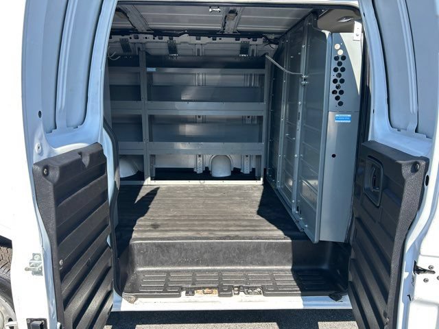 Used 2020 Chevrolet Express 2500 w/ Driver Convenience Package RWD image 21