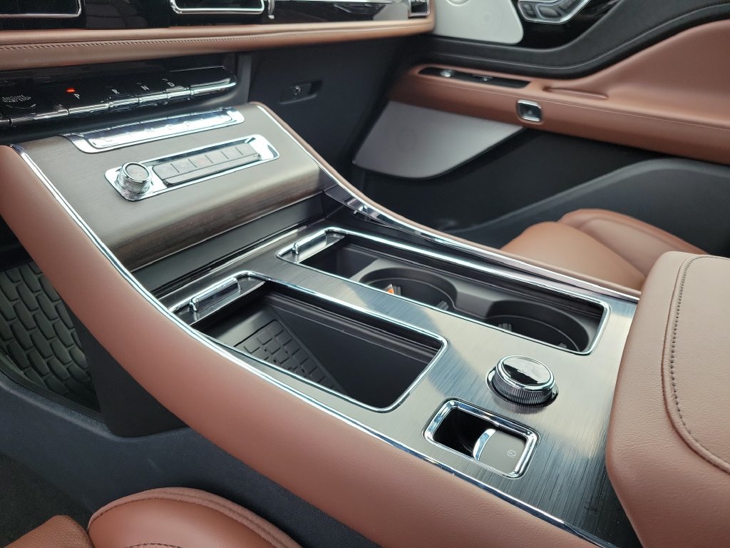 New 2027 Lincoln Aviator Reserve AWD/4WD image 29
